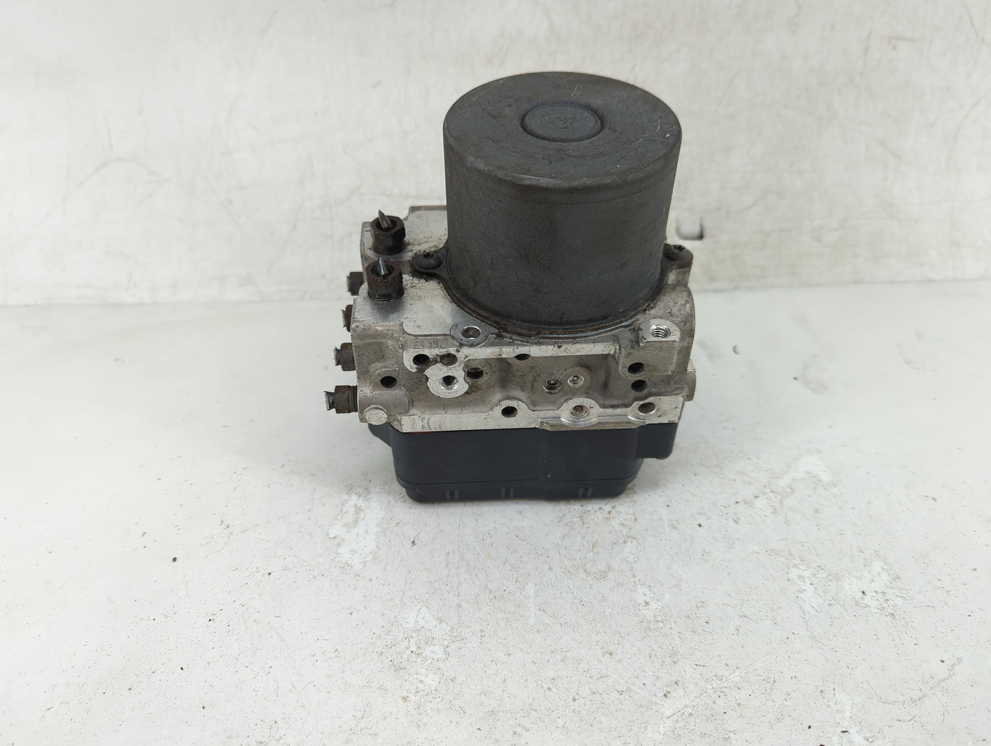 2017 Toyota Sienna ABS Pump Control Module Replacement P/N:44540-08270 89541-08270, 133000-5710 Fits OEM Used Auto Parts - O