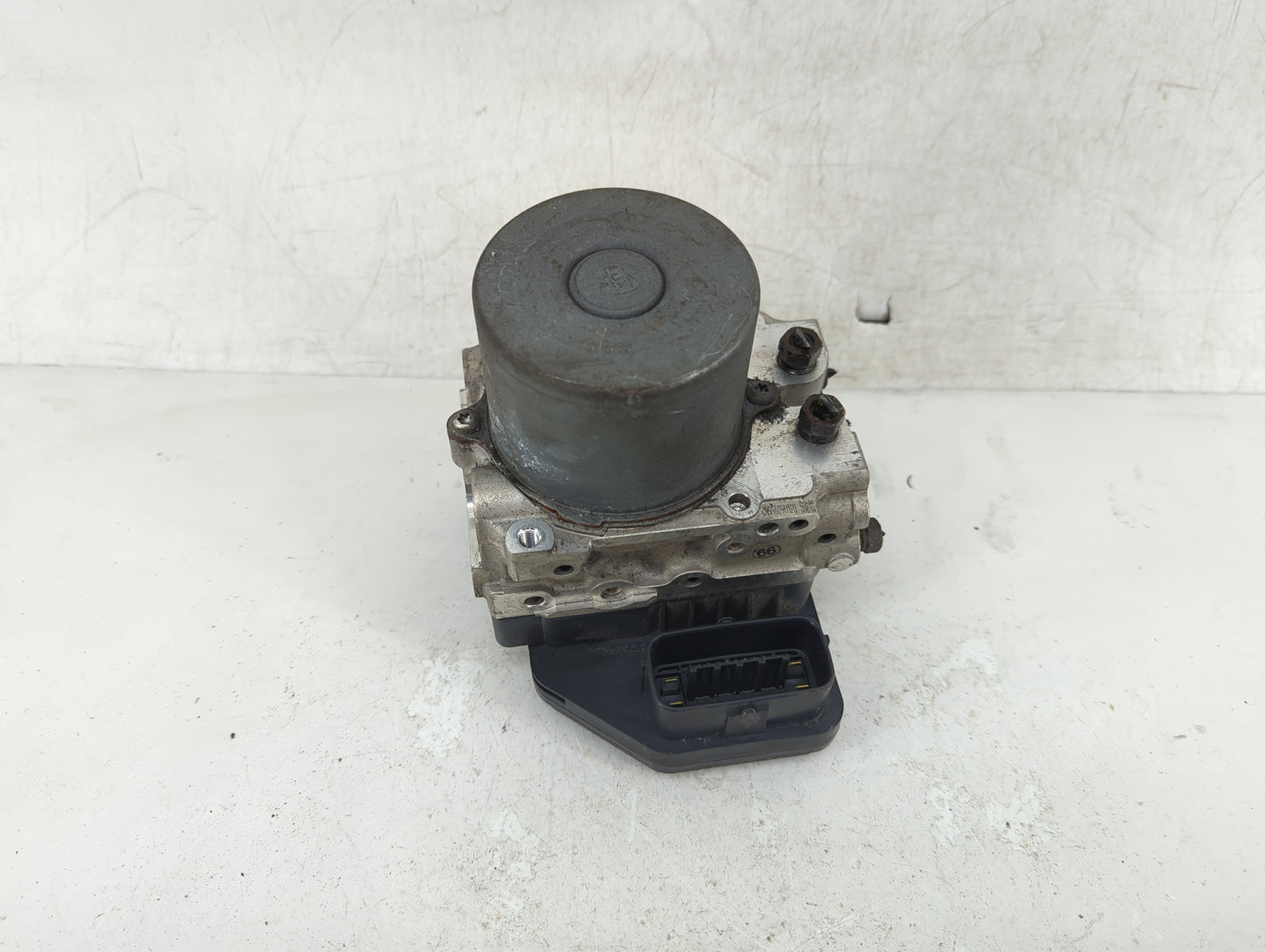2017 Toyota Sienna ABS Pump Control Module Replacement P/N:44540-08270 89541-08270, 133000-5710 Fits OEM Used Auto Parts - O