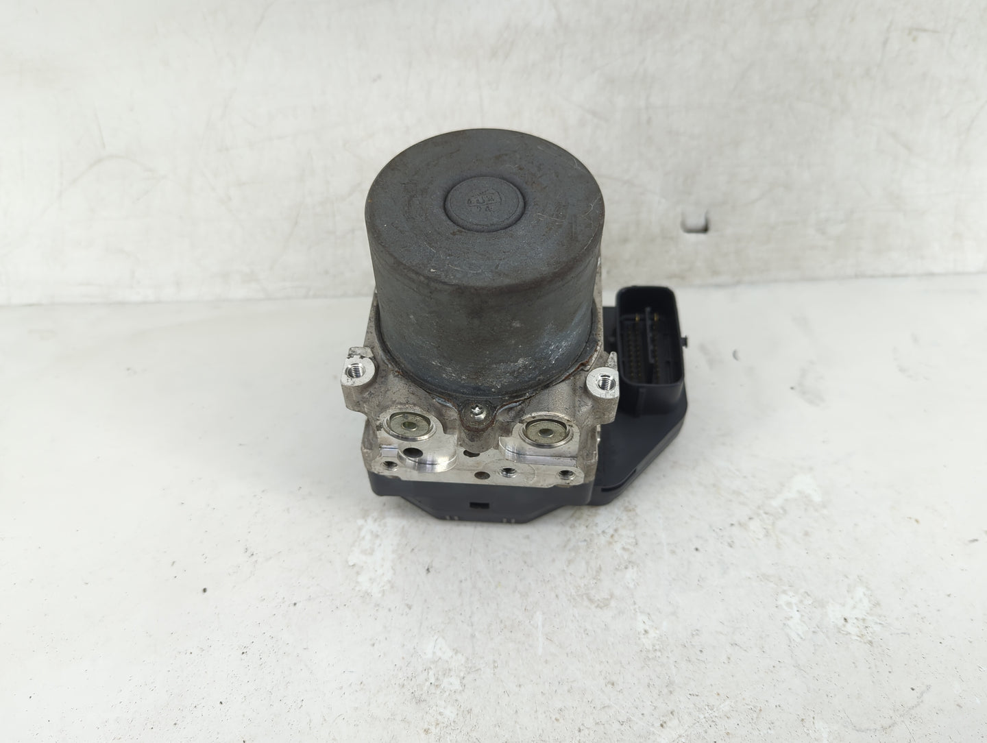 2017 Toyota Sienna ABS Pump Control Module Replacement P/N:44540-08270 89541-08270, 133000-5710 Fits OEM Used Auto Parts - O
