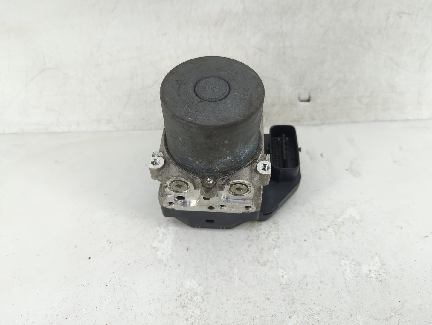 2017 Toyota Sienna ABS Pump Control Module Replacement P/N:44540-08270 89541-08270, 133000-5710 Fits OEM Used Auto Parts - O
