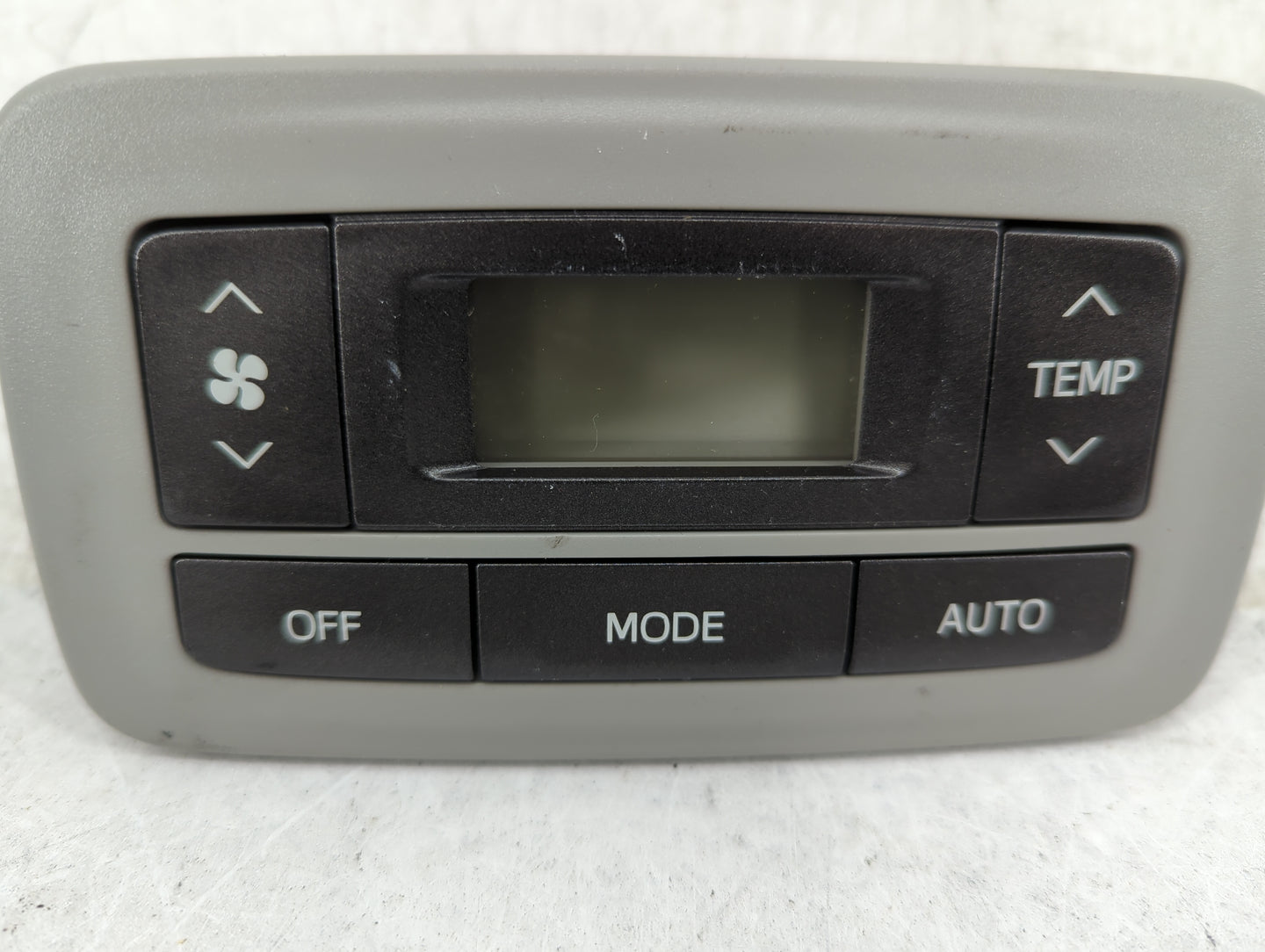 2015-2017 Toyota Sienna Climate Control Module Temperature AC/Heater Replacement Fits Fits 2015 2016 2017 OEM Used Auto Part