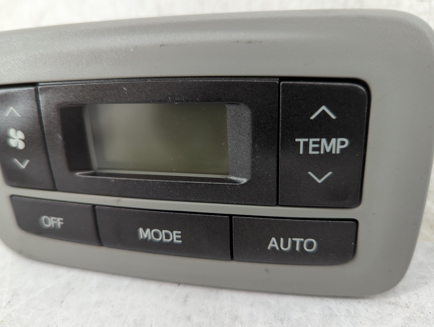 2015-2017 Toyota Sienna Climate Control Module Temperature AC/Heater Replacement Fits Fits 2015 2016 2017 OEM Used Auto Part