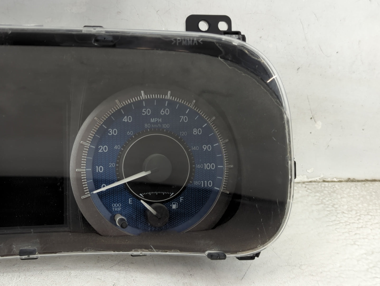 2017 Toyota Sienna Instrument Cluster Speedometer Gauges P/N:83800-08670-00 TN157570-6193 Miles: Fits OEM Used Auto Parts - 