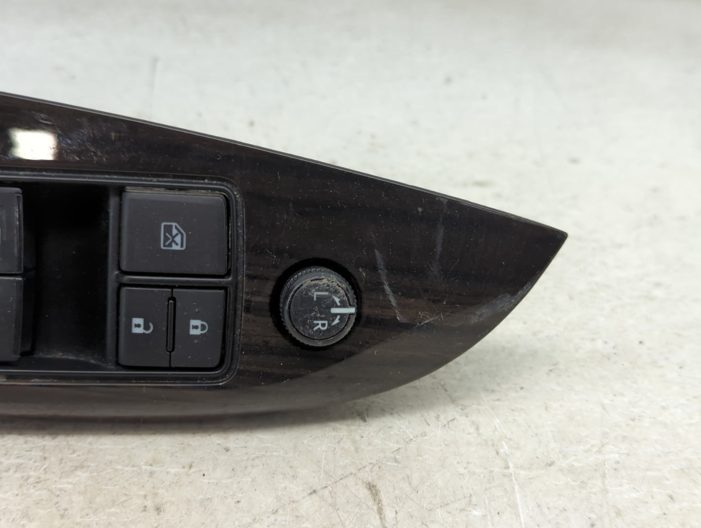 2015-2020 Toyota Sienna Master Power Window Switch Replacement Driver Side Left P/N:797-016D 84040-08010 Fits OEM Used Auto 