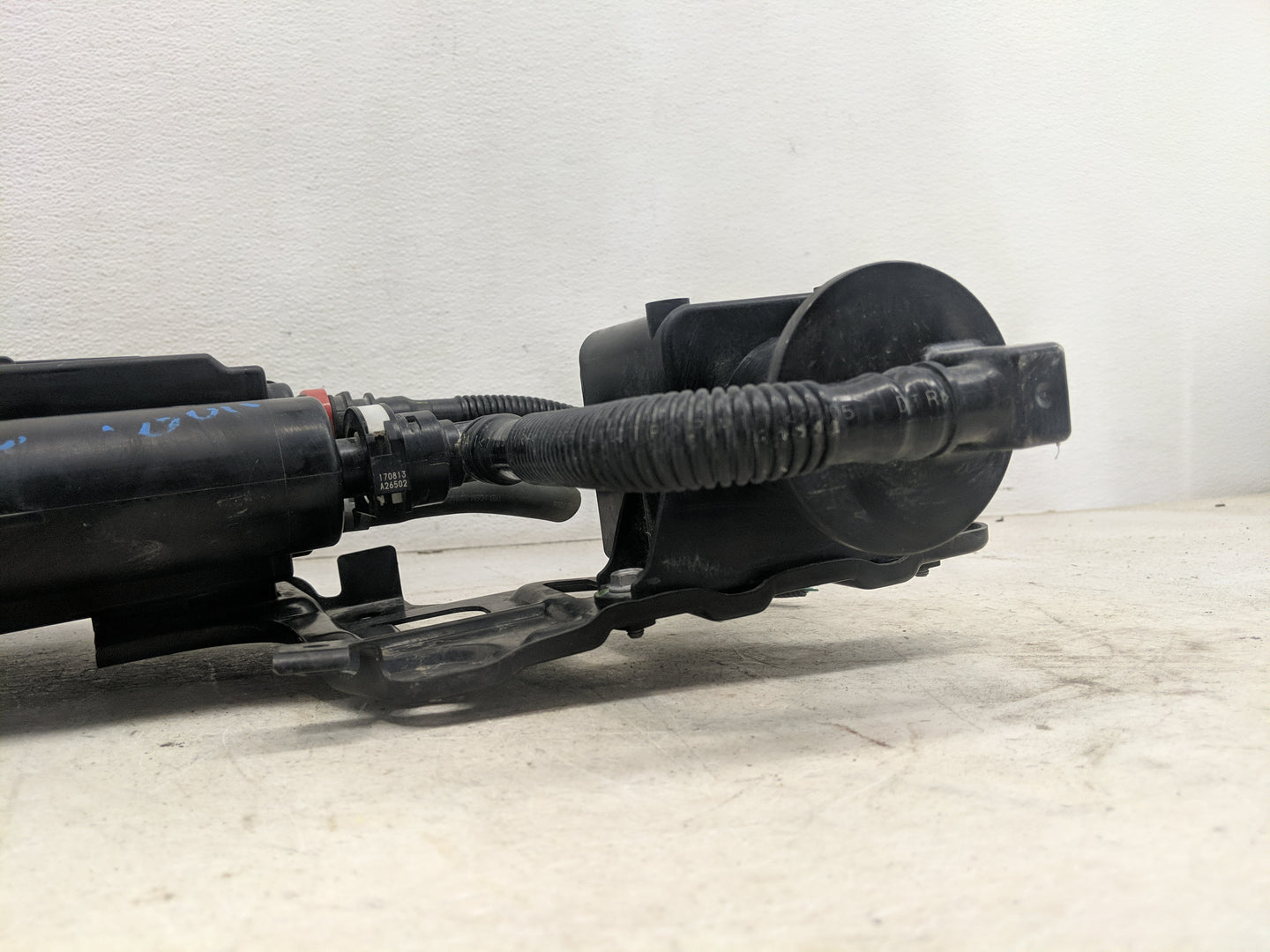 2017 Toyota Sienna Fuel Vapor Charcoal Canister 1462036 - Oemusedautoparts1.com
