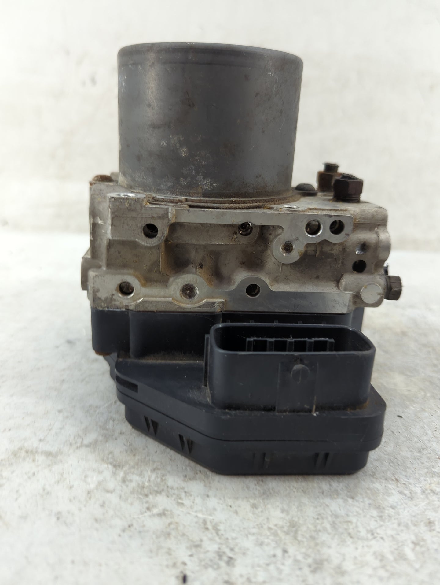 2017 Toyota Sienna ABS Pump Control Module Replacement P/N:44540-08270 89541-08270, 133000-5710 Fits OEM Used Auto Parts - O