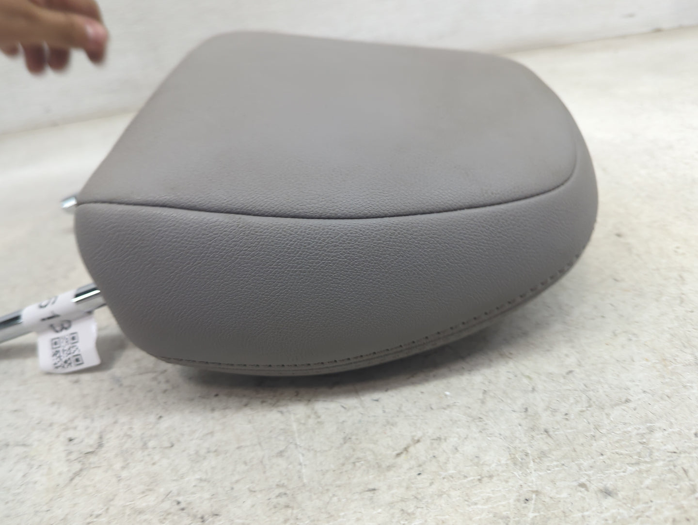 2012-2020 Toyota Sienna Headrest Head Rest Front Driver Seat Grey 1470613 - Oemusedautoparts1.com