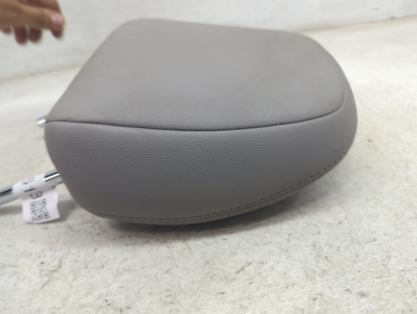 2012-2020 Toyota Sienna Headrest Head Rest Front Driver Seat Grey 1470613 - Oemusedautoparts1.com