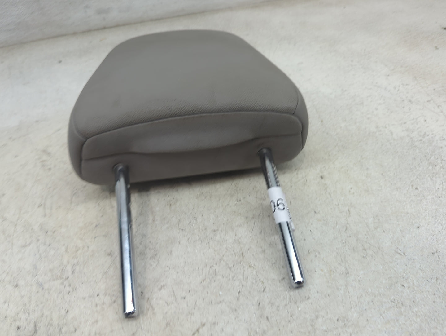 2012-2020 Toyota Sienna Headrest Head Rest Front Driver Seat Grey 1470613 - Oemusedautoparts1.com