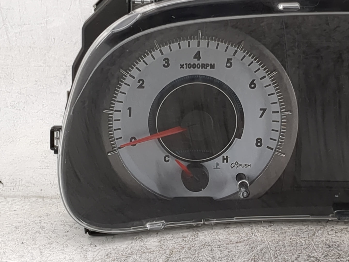 2017 Toyota Sienna Instrument Cluster Speedometer Gauges P/N:83800-08680-00 TN157570-6222 Miles: Fits OEM Used Auto Parts - 