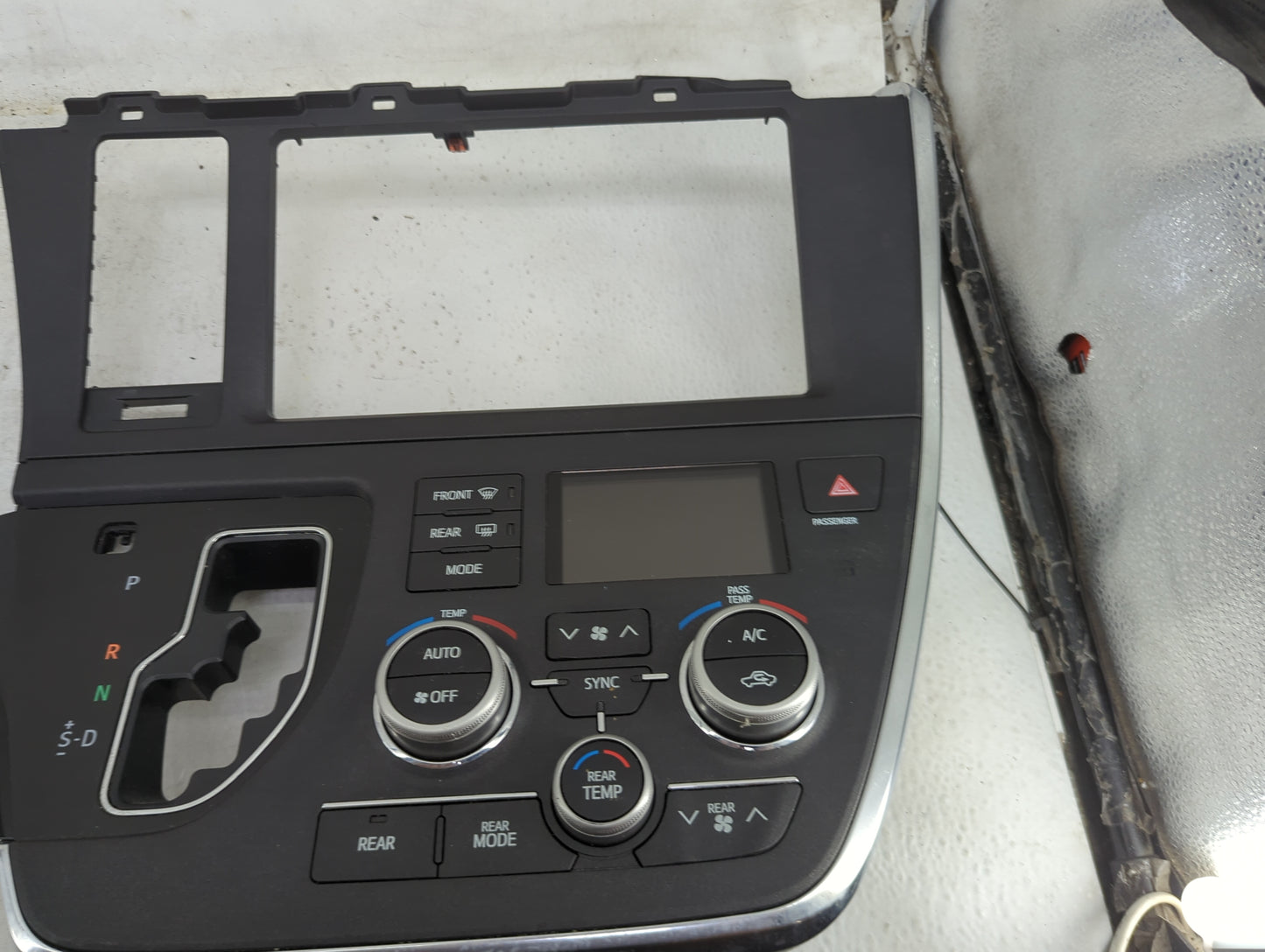 2015-2017 Toyota Sienna Climate Control Module Temperature AC/Heater Replacement Fits Fits 2015 2016 2017 OEM Used Auto Part