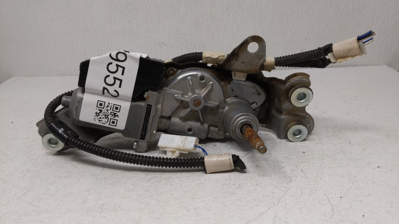 2015-2019 Toyota Sienna Rear Windshield Wiper Motor - Oemusedautoparts1.com