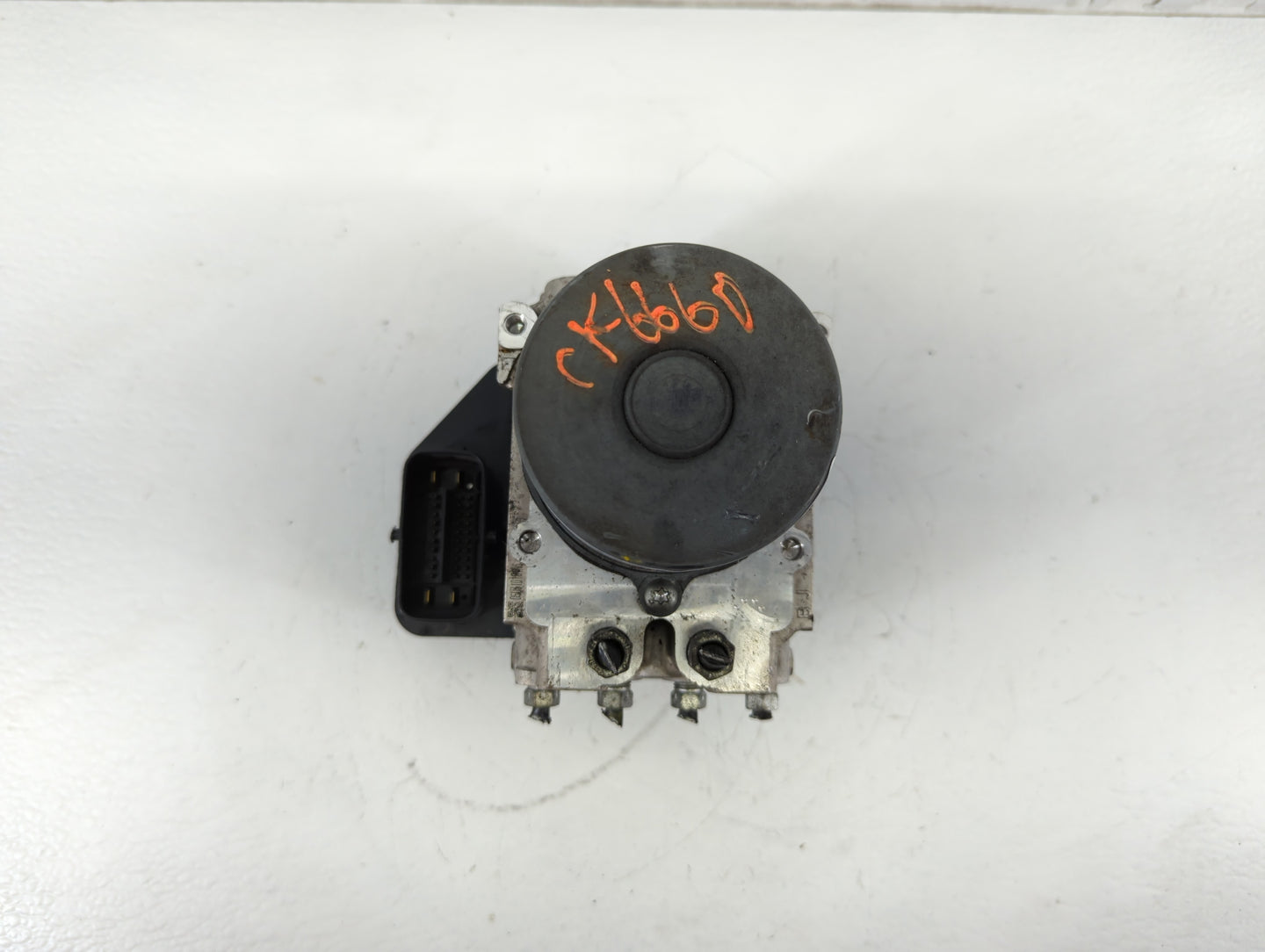 2017 Toyota Sienna ABS Pump Control Module Replacement P/N:133000-5700 89541-08260, 44540-08260 Fits OEM Used Auto Parts - O