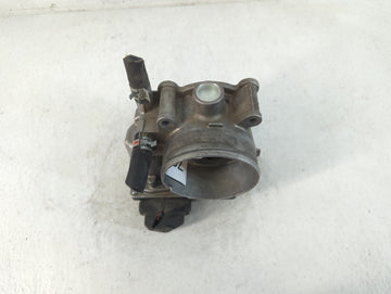 2017-2020 Toyota Sienna Throttle Body P/N:22030-0P060 Fits Fits 2016 2017 2018 2019 2020 2021 2022 OEM Used Auto Parts