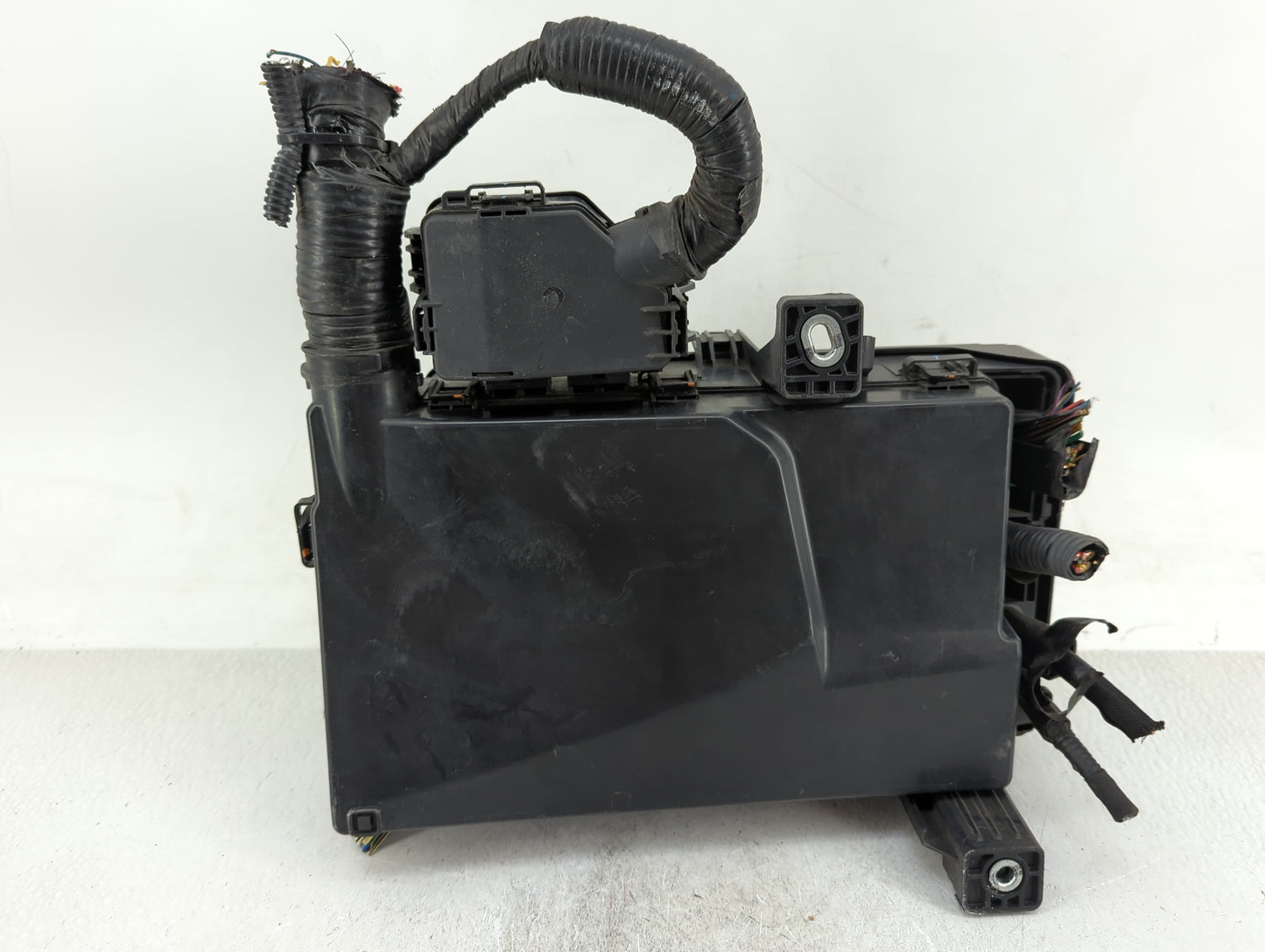 2016-2022 Toyota Tacoma Fusebox Fuse Box Panel Relay Module Fits Fits 2016 2017 2018 2019 2020 2021 2022 OEM Used Auto Parts