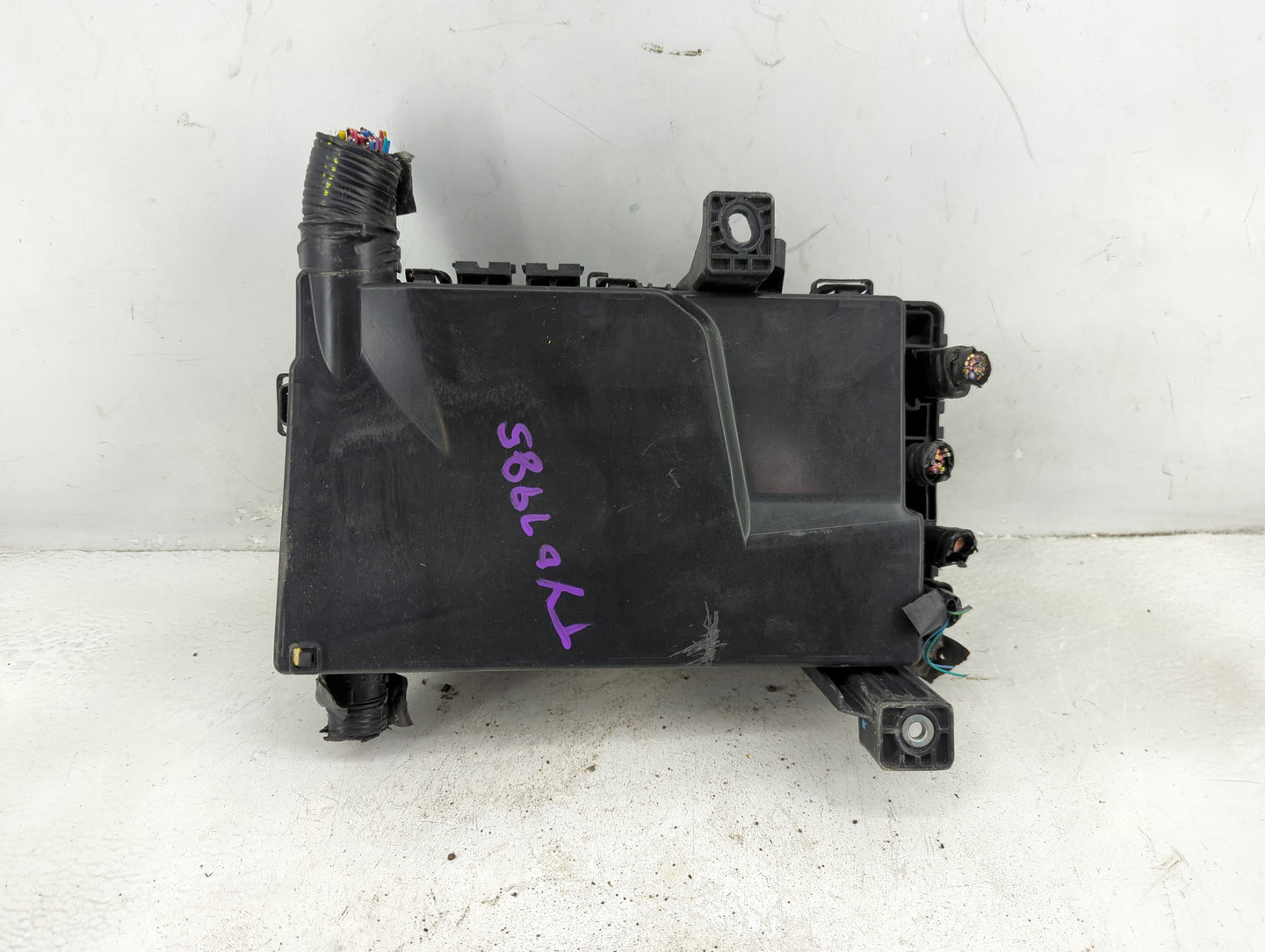 2016-2022 Toyota Tacoma Fusebox Fuse Box Panel Relay Module Fits Fits 2016 2017 2018 2019 2020 2021 2022 OEM Used Auto Parts