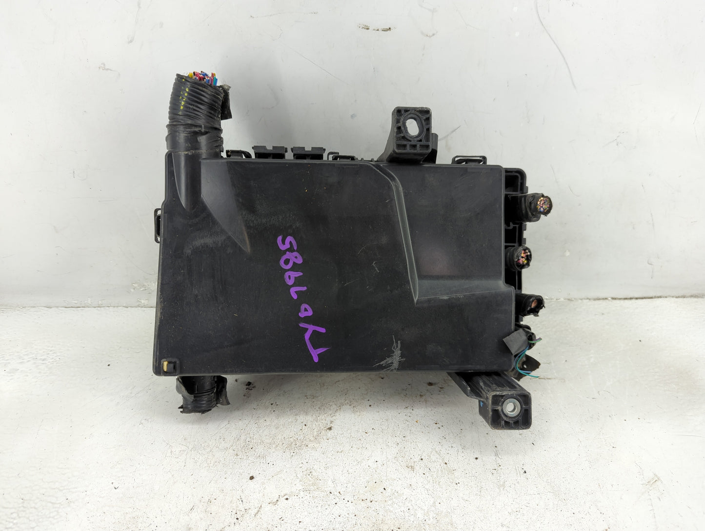2016-2022 Toyota Tacoma Fusebox Fuse Box Panel Relay Module Fits Fits 2016 2017 2018 2019 2020 2021 2022 OEM Used Auto Parts