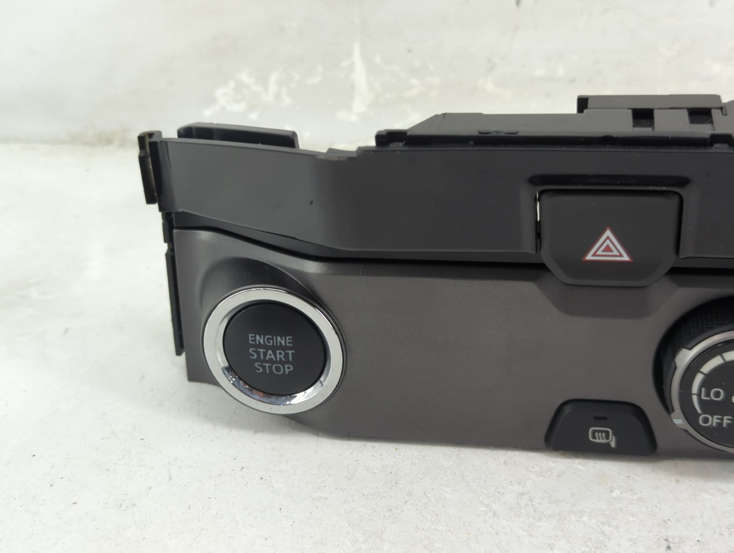 2017 Toyota Tacoma Climate Control Module Temperature AC/Heater Replacement P/N:75H595 Fits OEM Used Auto Parts - Oemusedaut