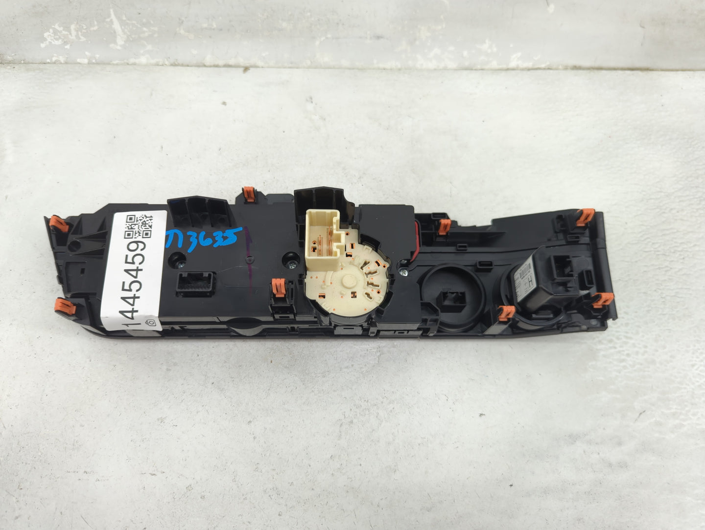 2017 Toyota Tacoma Climate Control Module Temperature AC/Heater Replacement P/N:75H595 Fits OEM Used Auto Parts - Oemusedaut