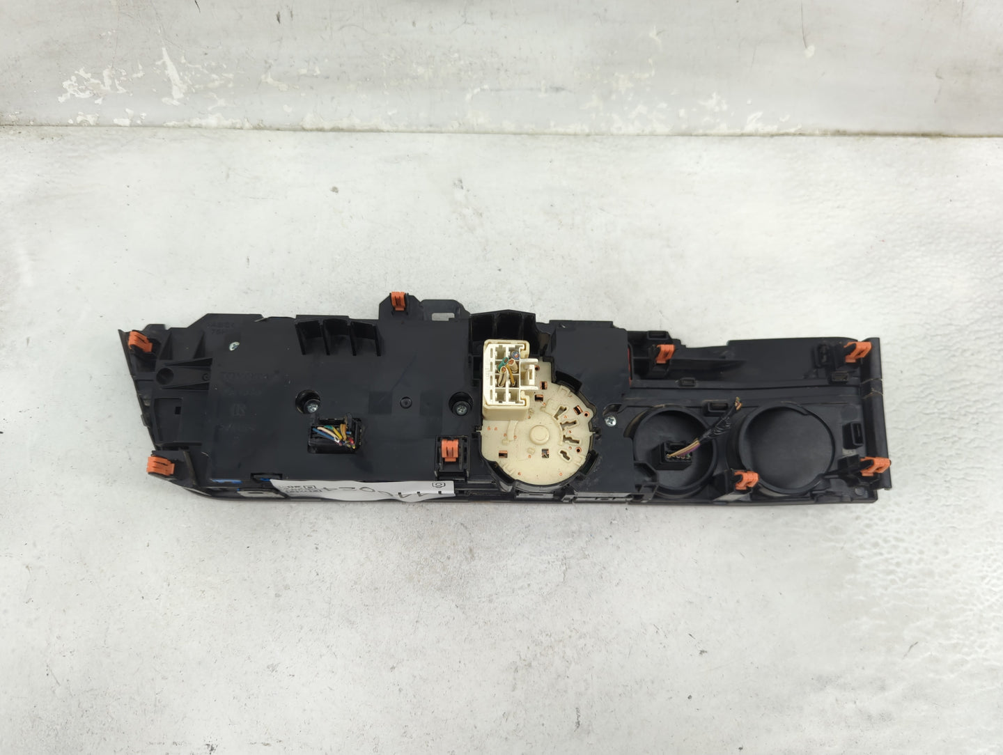 2017 Toyota Tacoma Climate Control Module Temperature AC/Heater Replacement P/N:75H595 Fits OEM Used Auto Parts - Oemusedaut