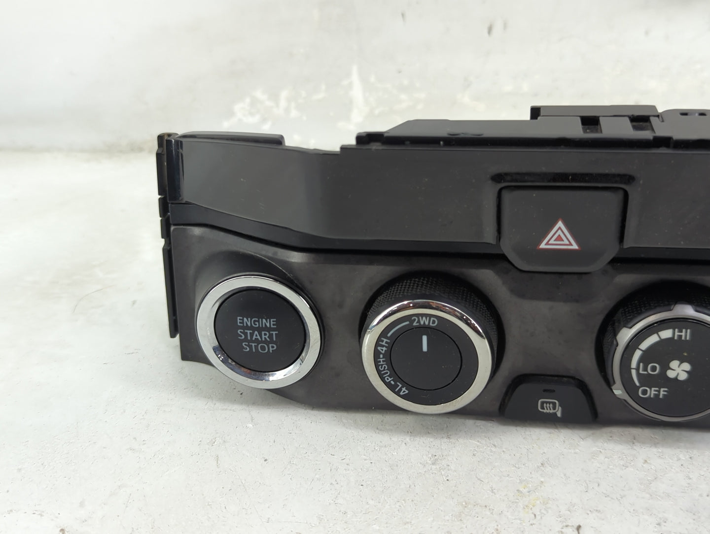 2016-2020 Toyota Tacoma Climate Control Module Temperature AC/Heater Replacement P/N:55900-04100-B0 75H595 Fits OEM Used Aut