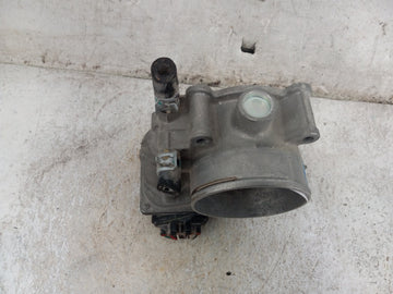 2016-2022 Toyota Tacoma Throttle Body P/N:22030-0P060 Fits Fits 2016 2017 2018 2019 2020 2021 2022 OEM Used Auto Parts