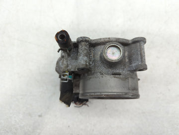 2016-2022 Toyota Tacoma Throttle Body P/N:22030-0P060 Fits Fits 2016 2017 2018 2019 2020 2021 2022 OEM Used Auto Parts