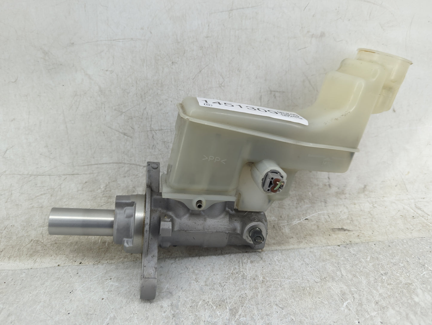 2017 Toyota Venza Brake Master Cylinder - Oemusedautoparts1.com