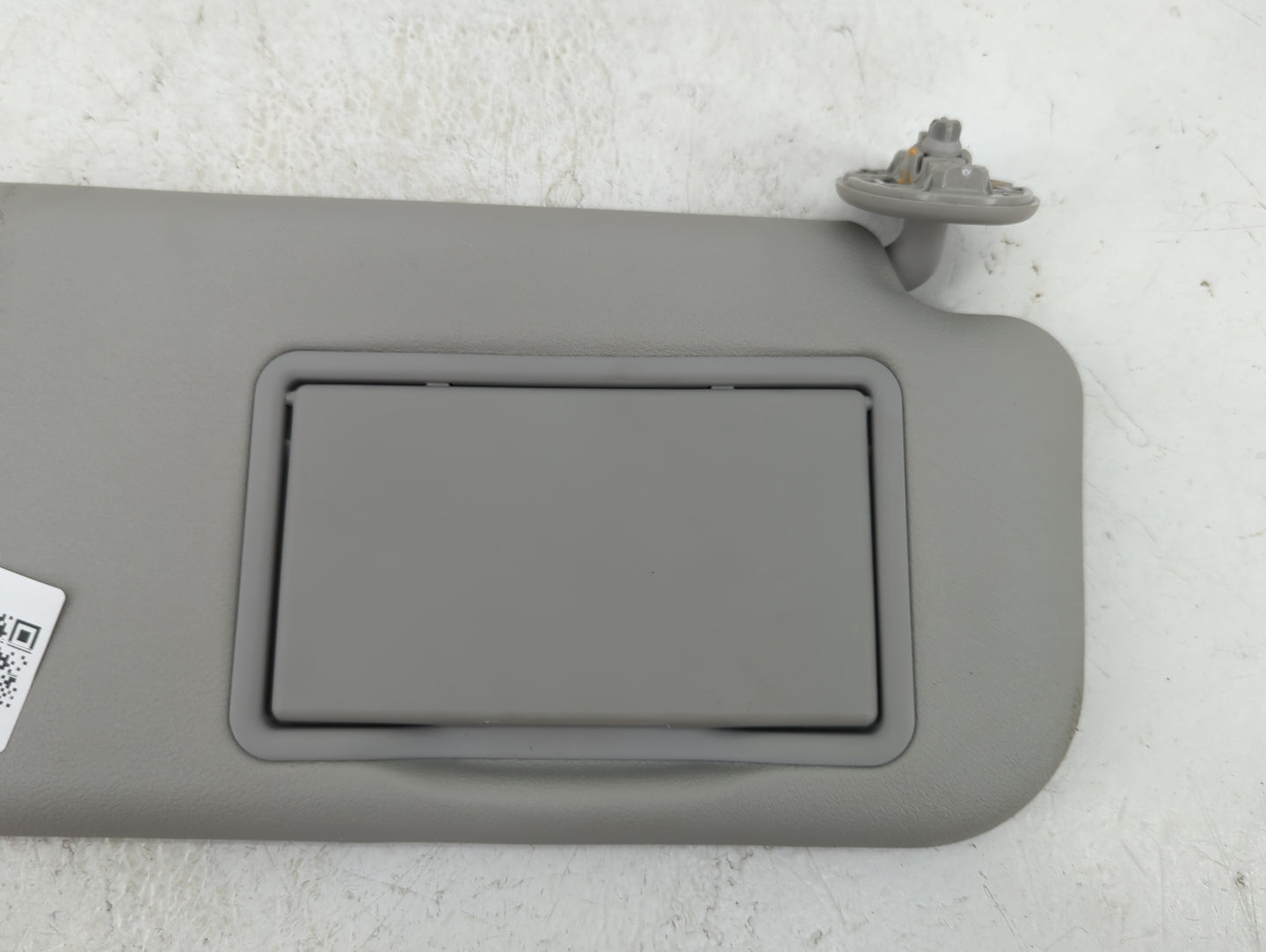 2017-2019 Toyota Yaris Sun Visor Shade Replacement Passenger Right Mirror Fits Fits 2017 2018 2019 OEM Used Auto Parts - Oem