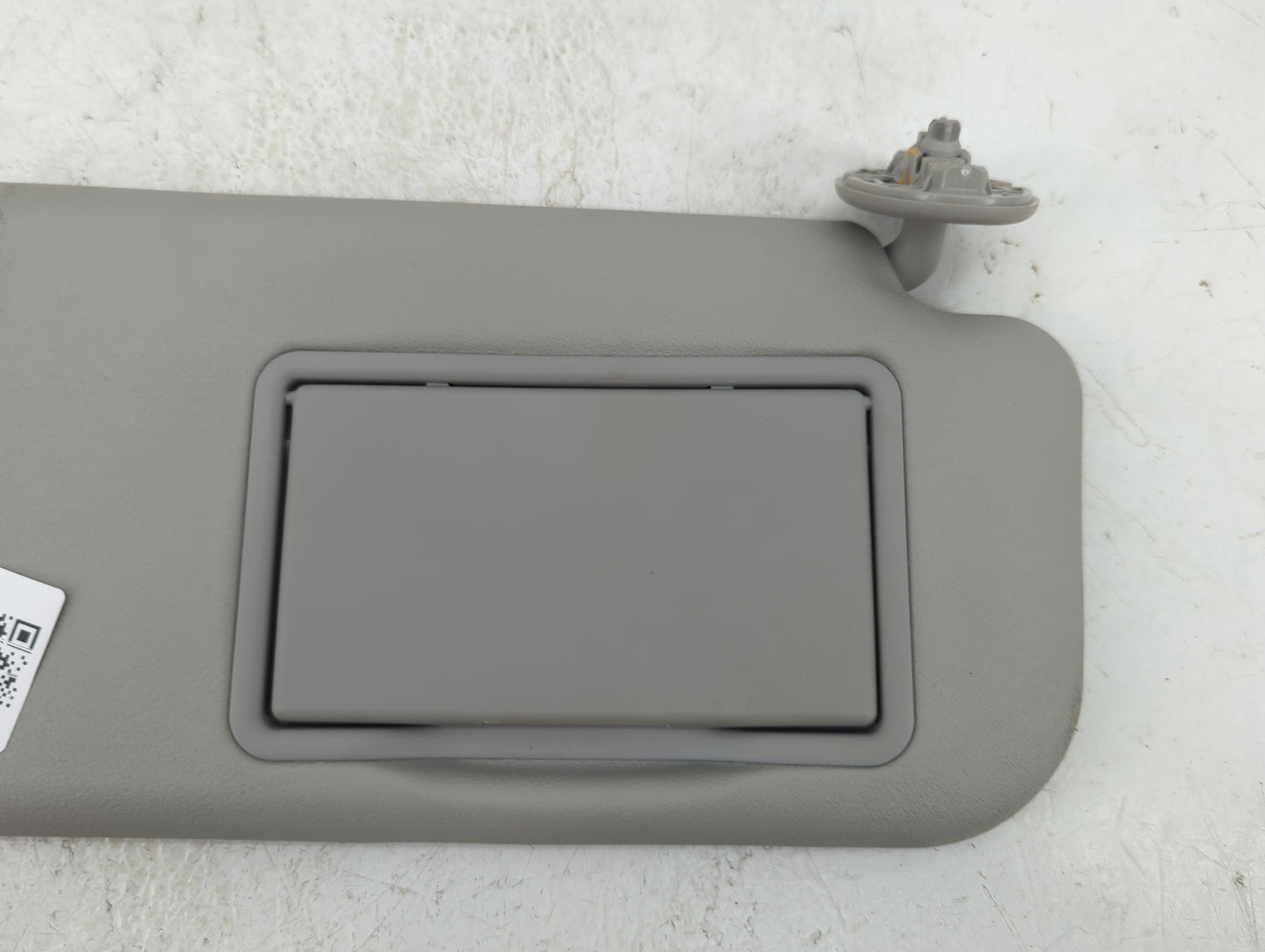 2017-2019 Toyota Yaris Sun Visor Shade Replacement Passenger Right Mirror Fits Fits 2017 2018 2019 OEM Used Auto Parts - Oem