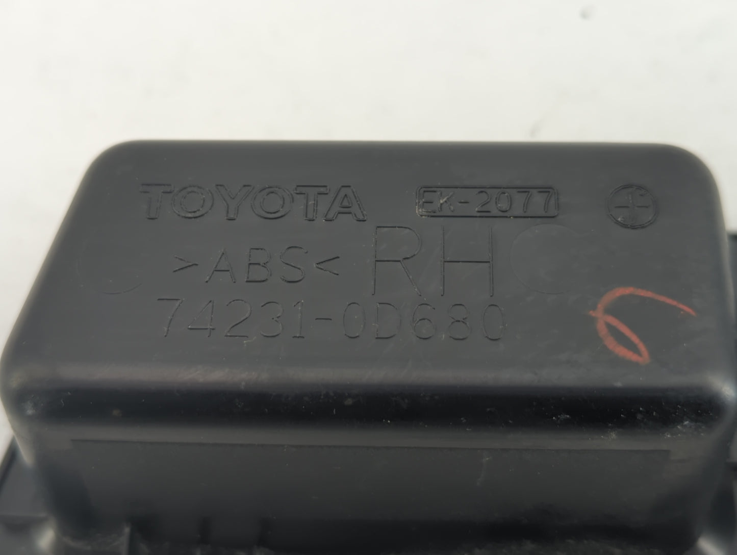 2017 Toyota Yaris Passenger Right Rear Power Window Switch 74231-0d680 - Oemusedautoparts1.com