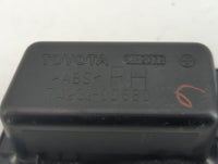 2017 Toyota Yaris Passenger Right Rear Power Window Switch 74231-0d680 - Oemusedautoparts1.com