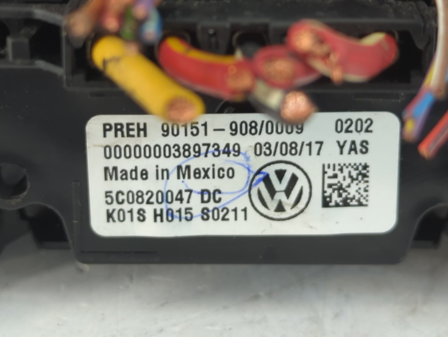 2017-2019 Volkswagen Beetle Climate Control Module Temperature AC/Heater Replacement P/N:90151-908 Fits Fits 2017 2018 2019 