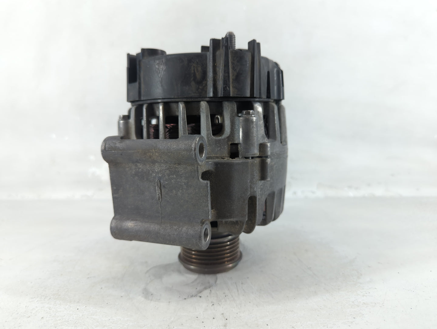 2013-2017 Volkswagen Beetle Alternator Replacement Generator Charging Assembly Engine OEM P/N:06K 903 023 B Fits OEM Used Au