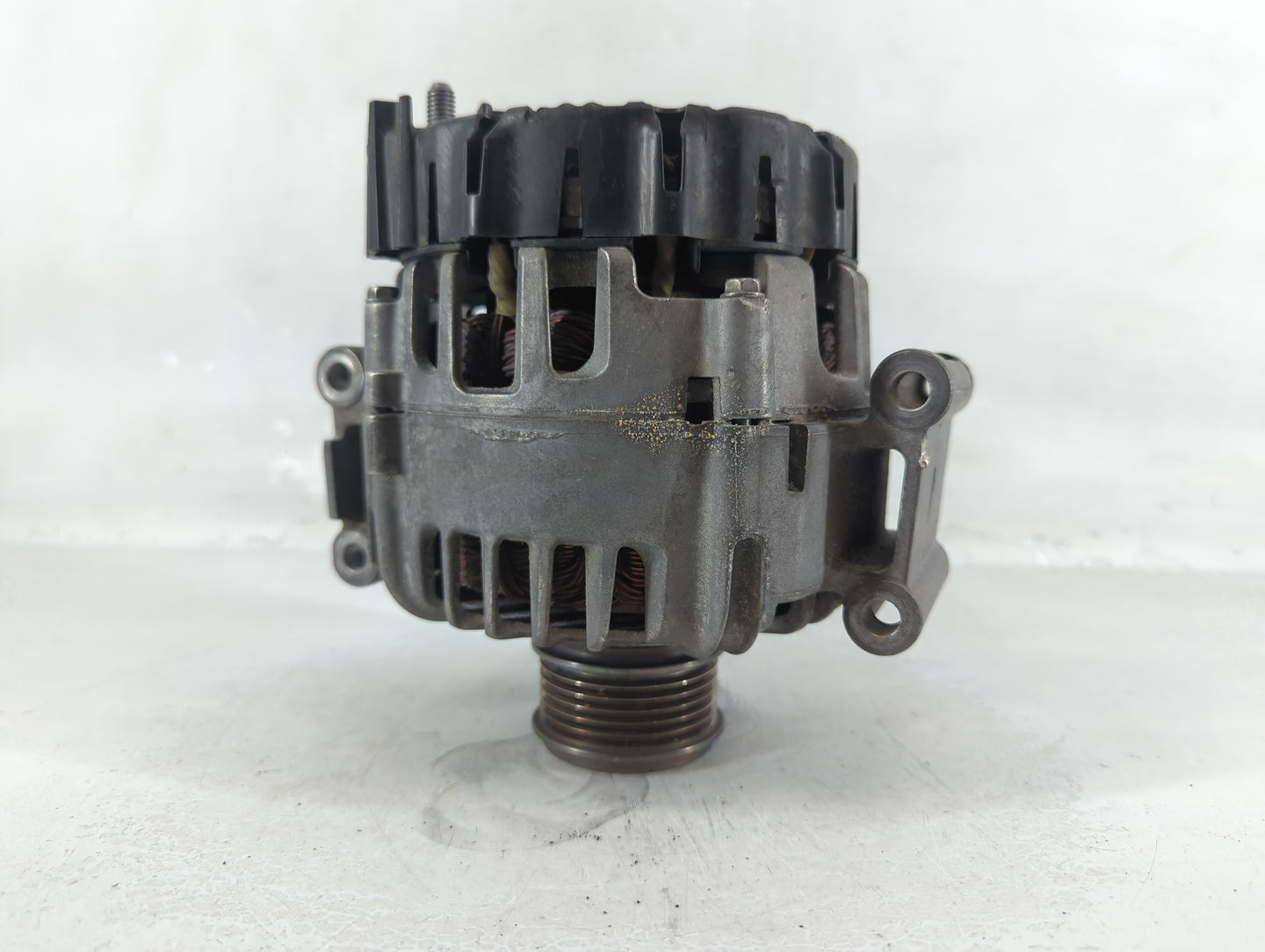 2013-2017 Volkswagen Beetle Alternator Replacement Generator Charging Assembly Engine OEM P/N:06K 903 023 B Fits OEM Used Au
