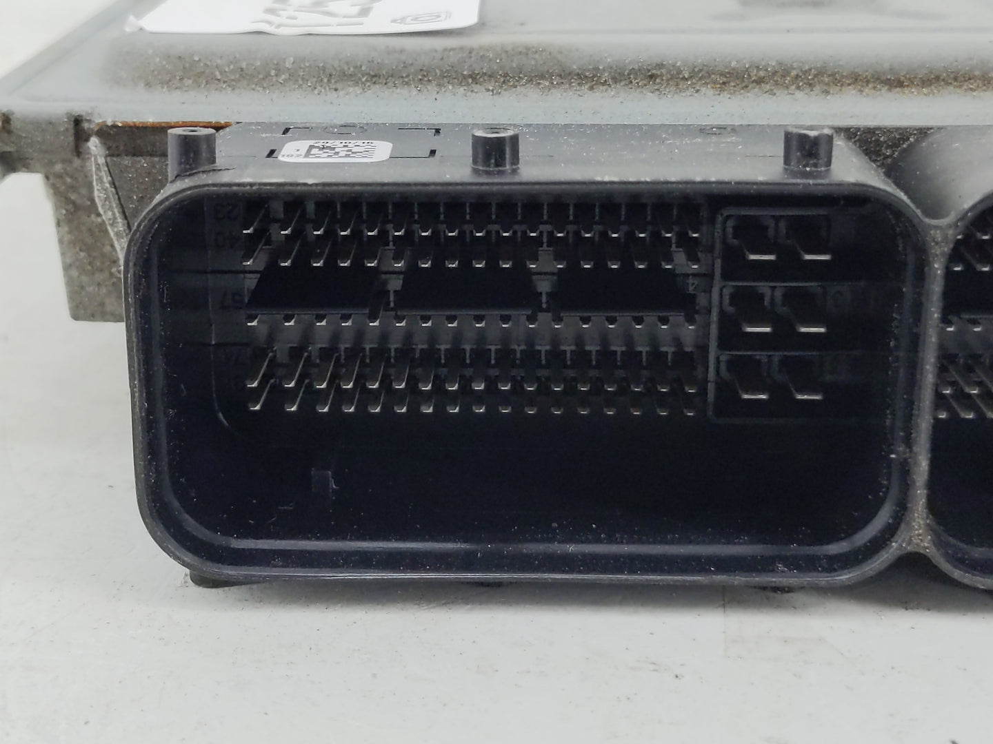 2017 Volkswagen Beetle PCM Engine Control Computer ECU ECM PCU OEM P/N:06K 907 425 C Fits OEM Used Auto Parts - Oemusedautop