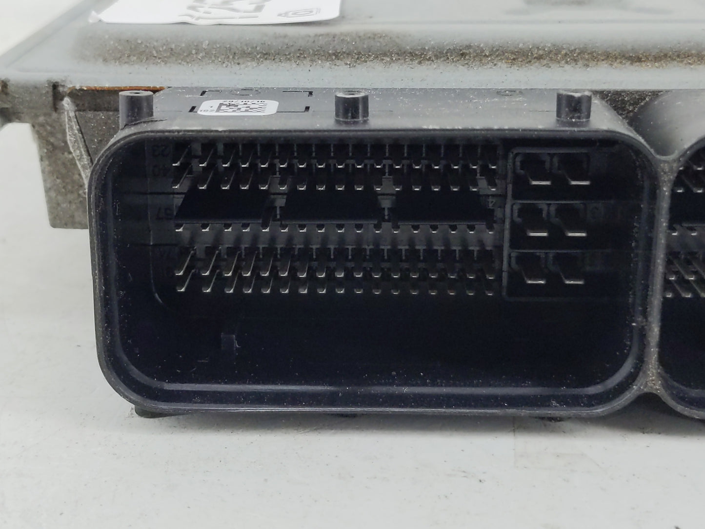 2017 Volkswagen Beetle PCM Engine Control Computer ECU ECM PCU OEM P/N:06K 907 425 C Fits OEM Used Auto Parts - Oemusedautop