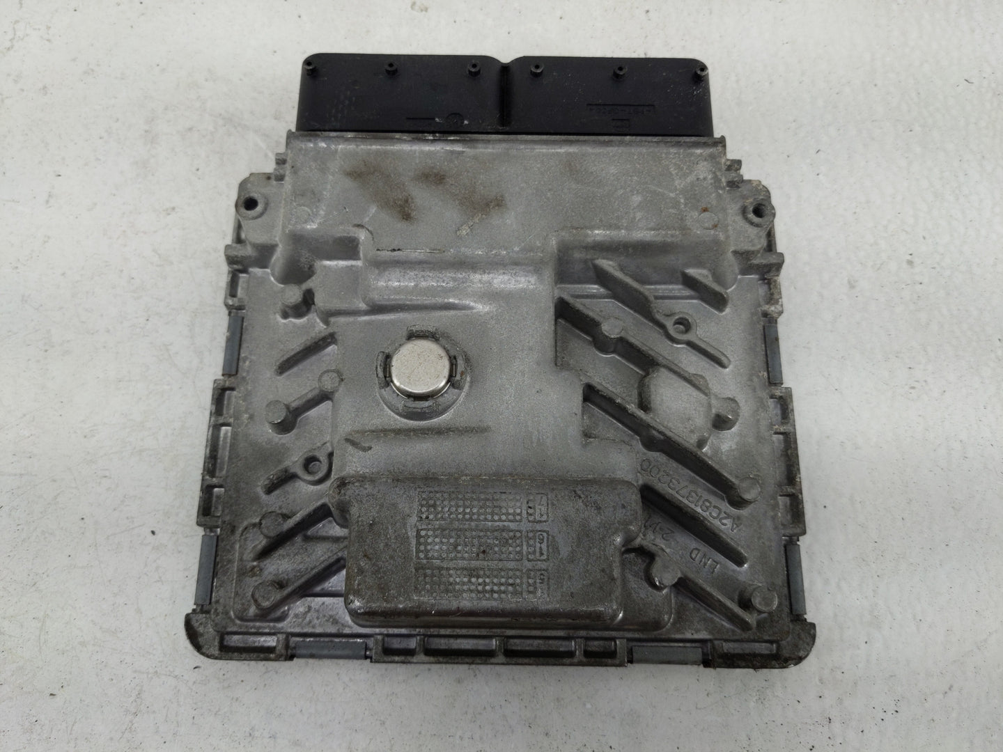 2017 Volkswagen Beetle PCM Engine Control Computer ECU ECM PCU OEM P/N:06K 907 425 C Fits OEM Used Auto Parts - Oemusedautop
