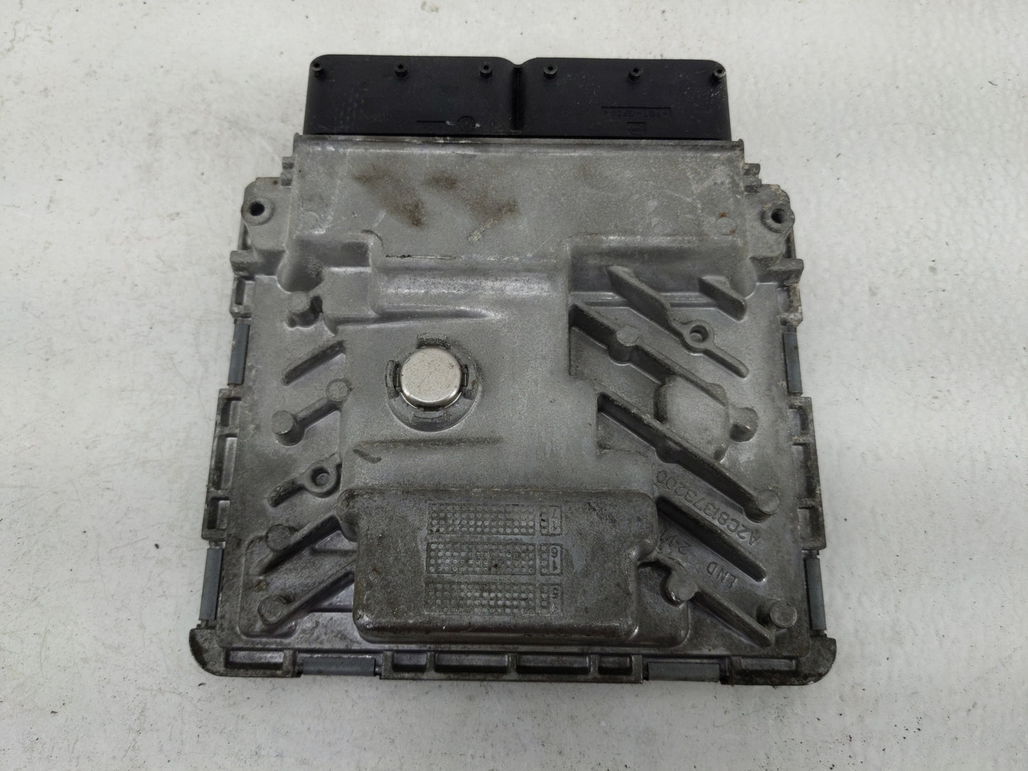 2017 Volkswagen Beetle PCM Engine Control Computer ECU ECM PCU OEM P/N:06K 907 425 C Fits OEM Used Auto Parts - Oemusedautop