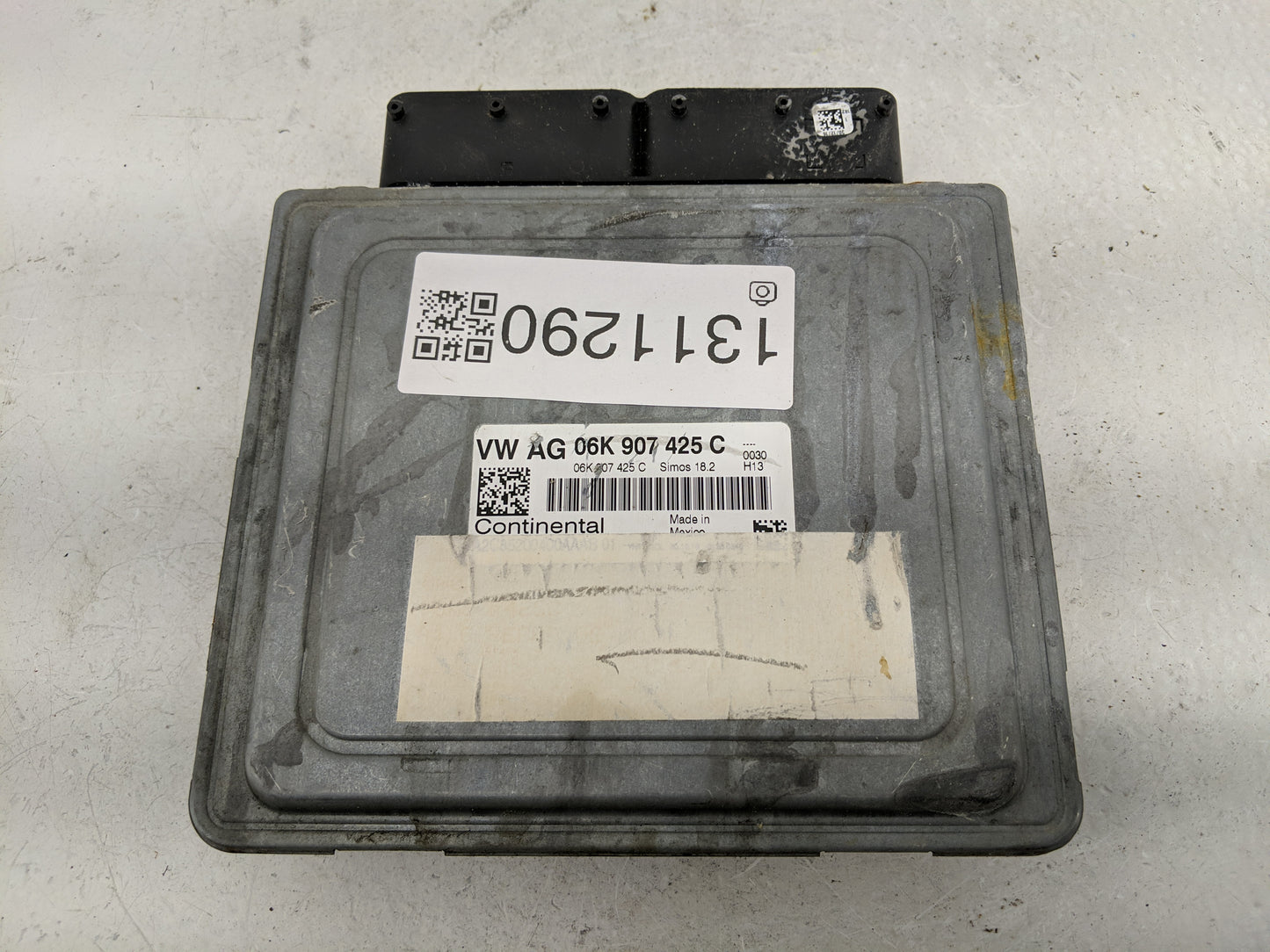 2017 Volkswagen Beetle PCM Engine Control Computer ECU ECM PCU OEM P/N:06K 907 425 C Fits OEM Used Auto Parts - Oemusedautop