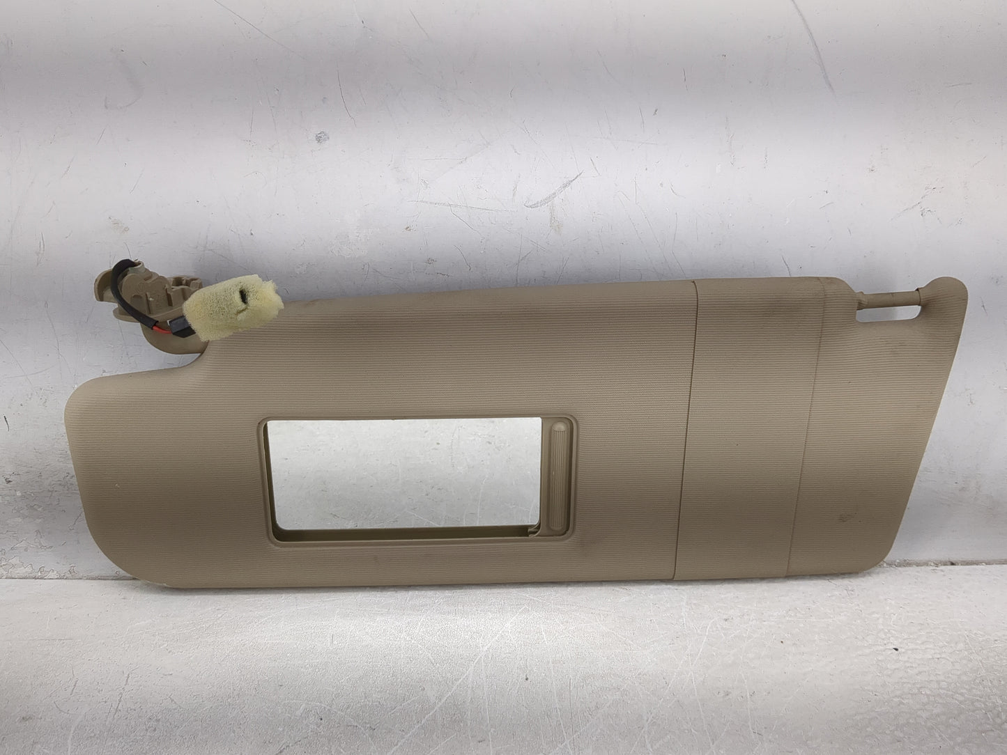 2012-2019 Volkswagen Beetle Sun Visor Shade Replacement Driver Left Mirror Fits Fits 2012 2013 2014 2015 2016 2017 2018 2019