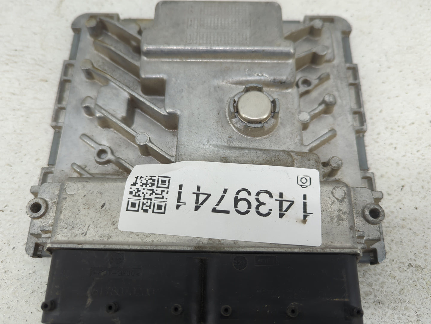 2017 Volkswagen Beetle PCM Engine Control Computer ECU ECM PCU OEM P/N:06K907425C A2C85200400AAAB01 Fits OEM Used Auto Parts