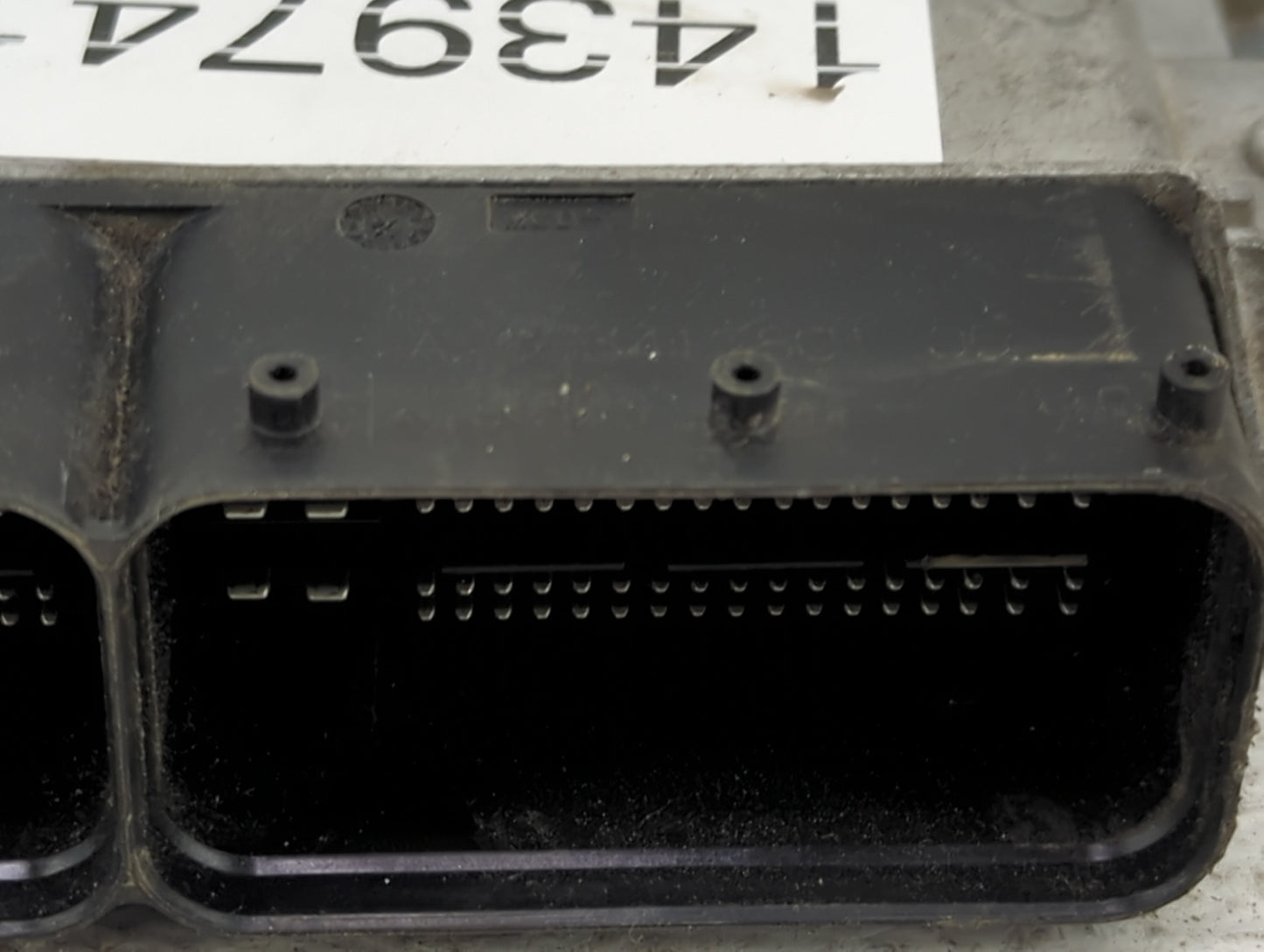 2017 Volkswagen Beetle PCM Engine Control Computer ECU ECM PCU OEM P/N:06K907425C A2C85200400AAAB01 Fits OEM Used Auto Parts