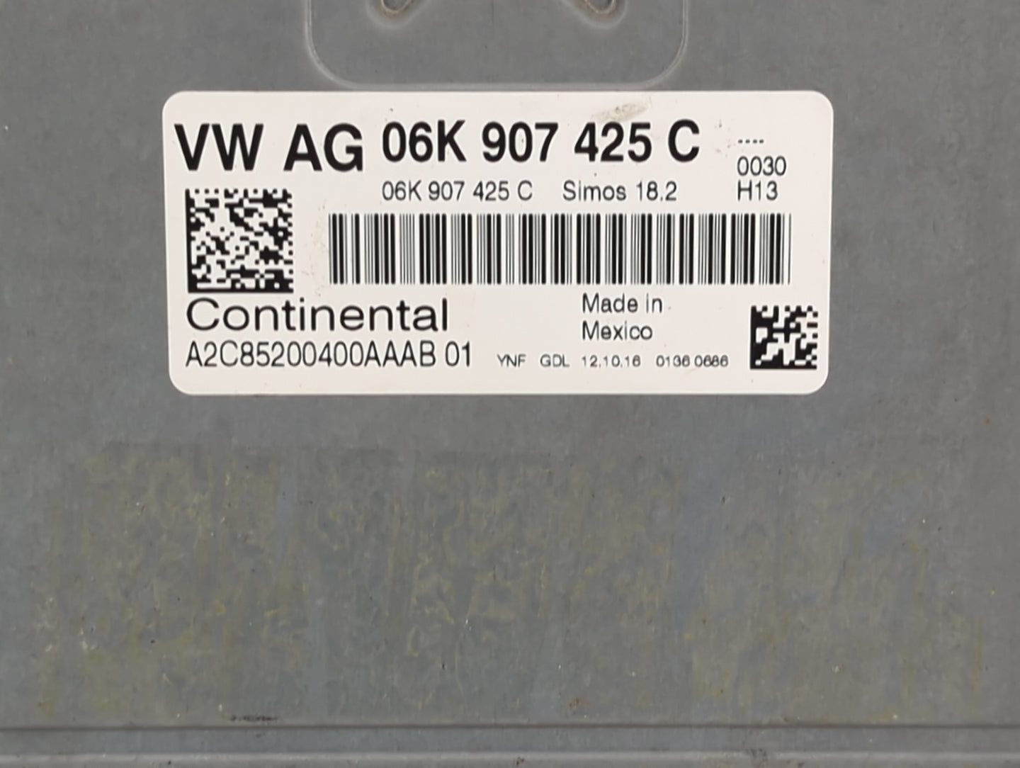 2017 Volkswagen Beetle PCM Engine Control Computer ECU ECM PCU OEM P/N:06K907425C A2C85200400AAAB01 Fits OEM Used Auto Parts
