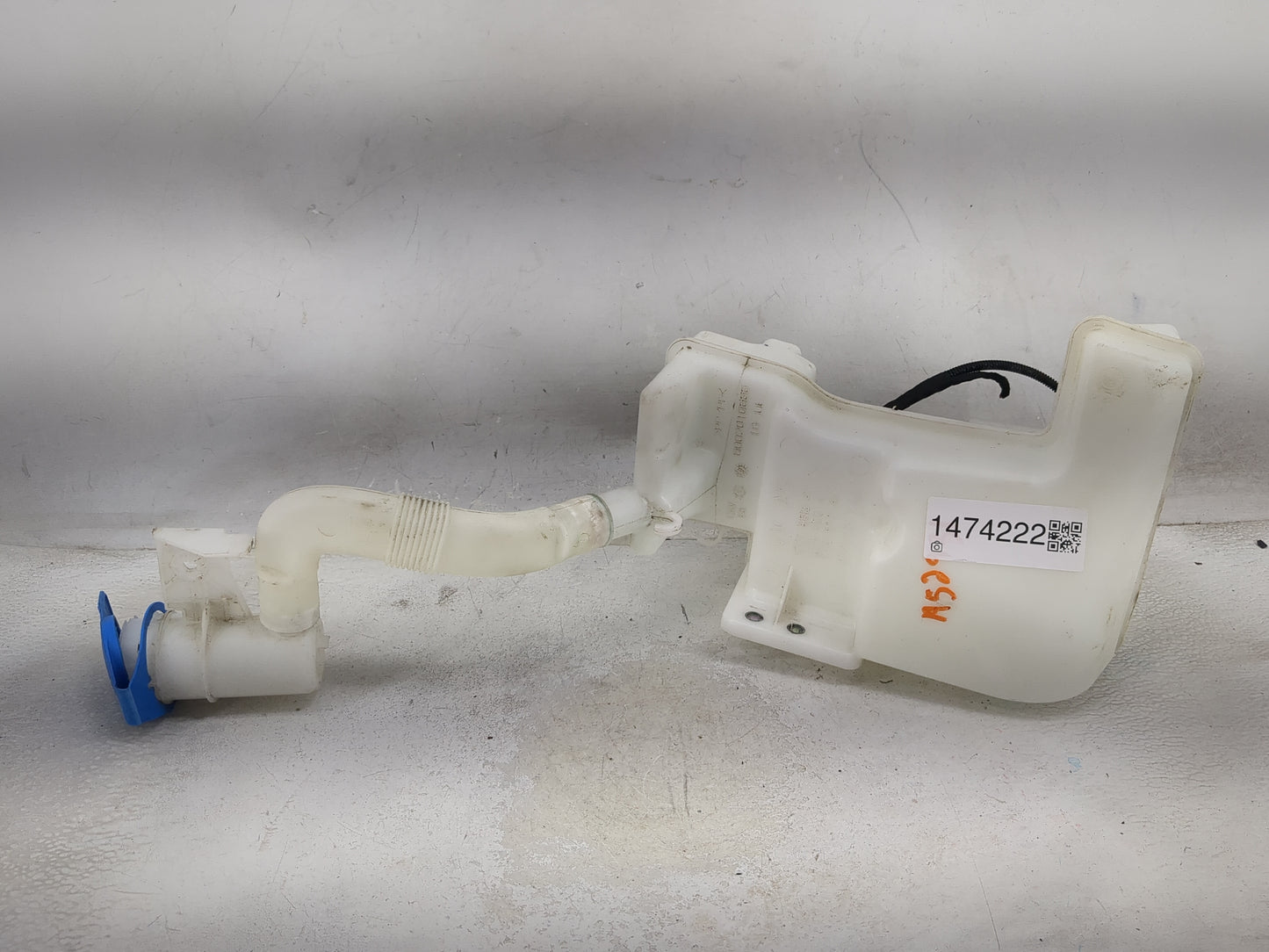 2012-2019 Volkswagen Beetle Windshield Washer Fluid Reservoir Bottle Oem 1474222 - Oemusedautoparts1.com