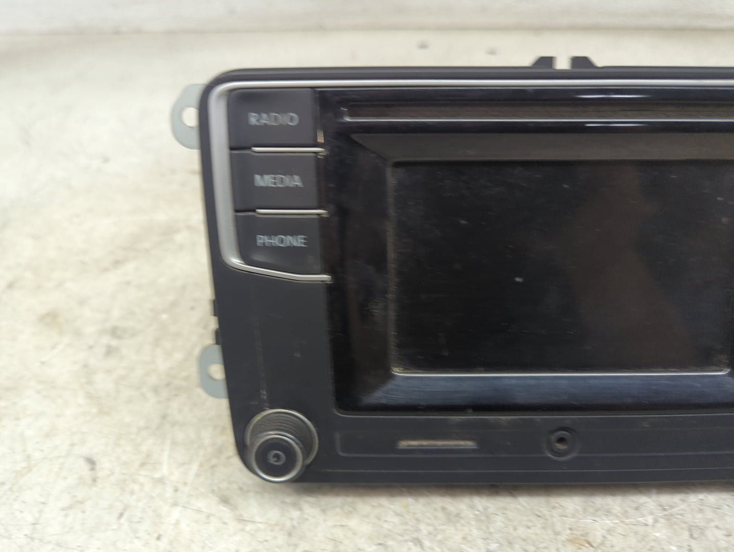 2017 Volkswagen Beetle Radio AM FM Cd Player Receiver Replacement P/N:561035150A L56VW2, WG8-LGK27.09.1600011224 Fits OEM Us
