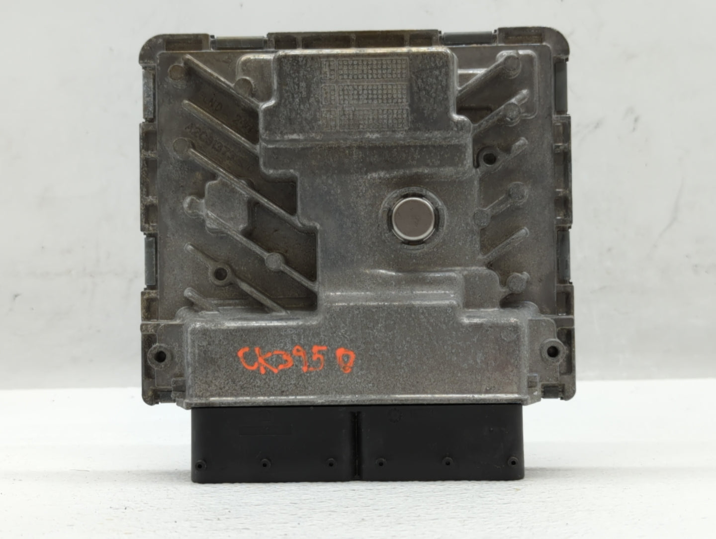 2017 Volkswagen Beetle PCM Engine Control Computer ECU ECM PCU OEM P/N:06K 907 425 C 06K907425C Fits OEM Used Auto Parts - O