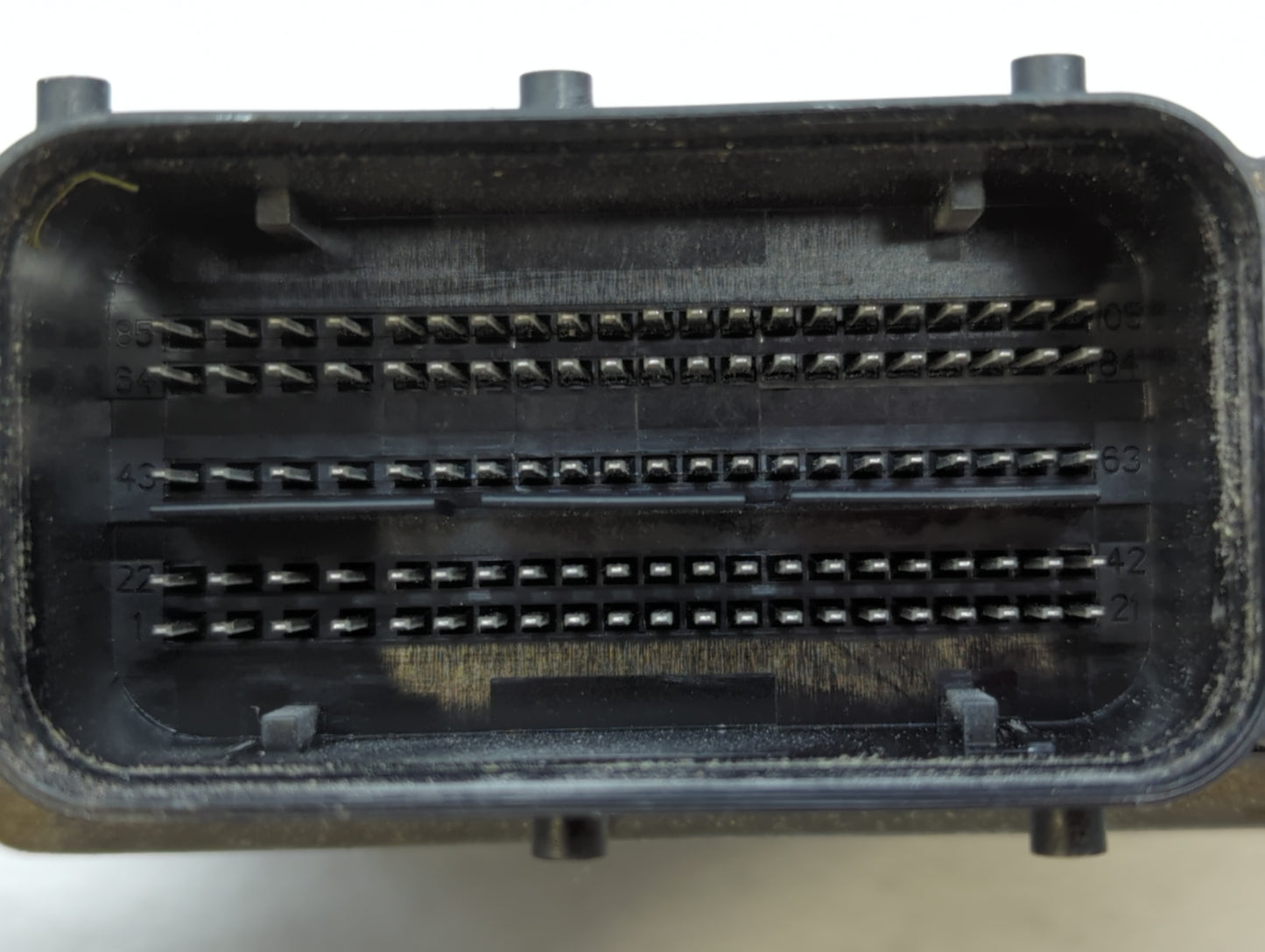 2017 Volkswagen Beetle PCM Engine Control Computer ECU ECM PCU OEM P/N:06K 907 425 C 06K907425C Fits OEM Used Auto Parts - O