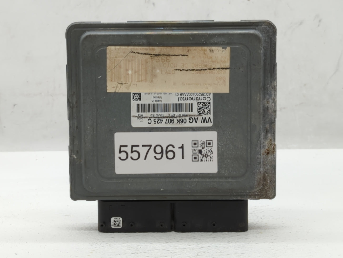 2017 Volkswagen Beetle PCM Engine Control Computer ECU ECM PCU OEM P/N:06K 907 425 C 06K907425C Fits OEM Used Auto Parts - O
