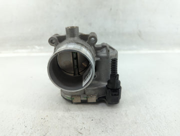 2014-2017 Volkswagen Beetle Throttle Body P/N:06K 133 062E Fits Fits 2014 2015 2016 2017 OEM Used Auto Parts - Oemusedautopa